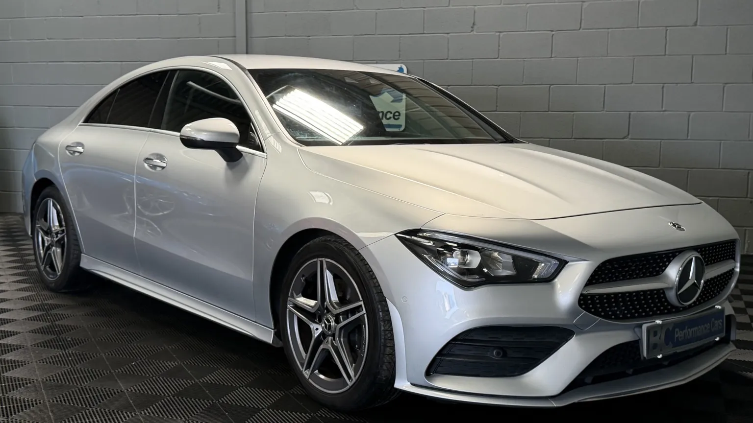 Mercedes-Benz CLA