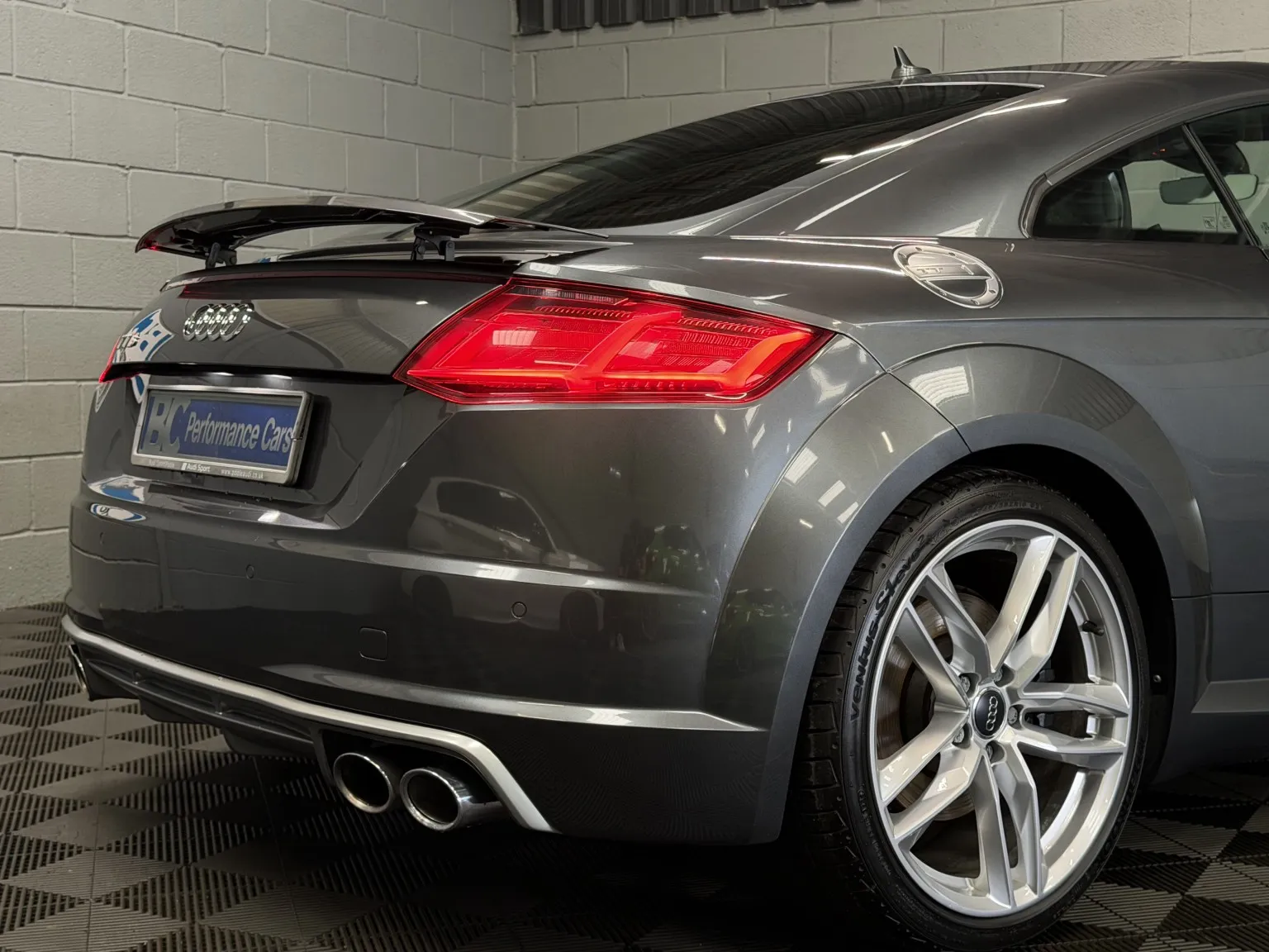 Audi TTS