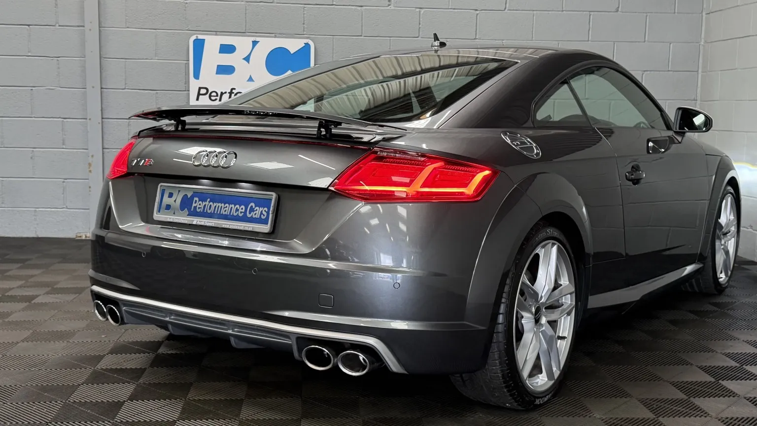 Audi TTS