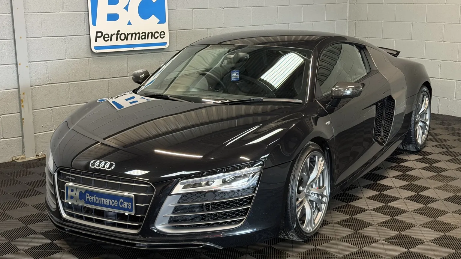 Audi R8