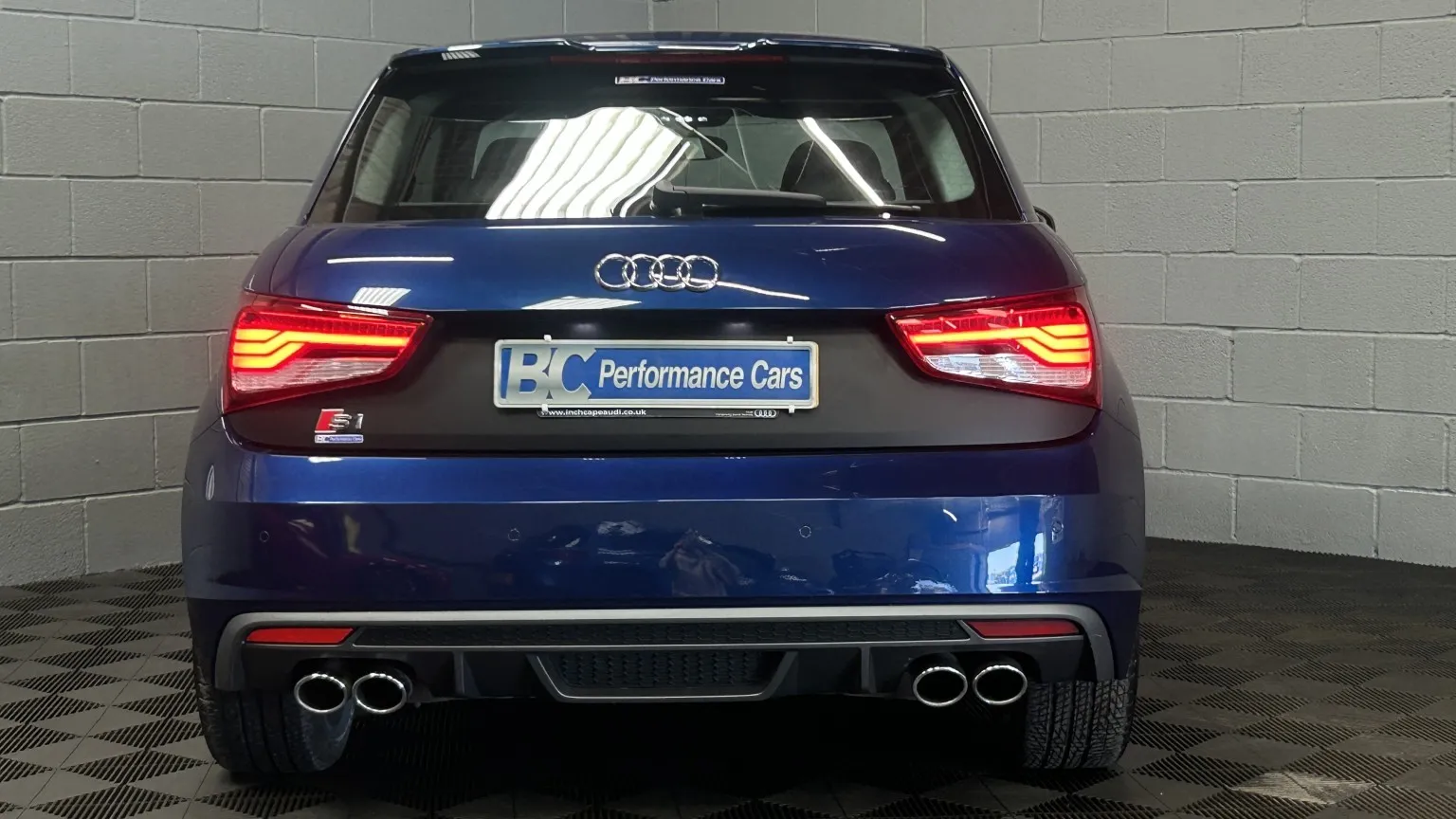 Audi S1