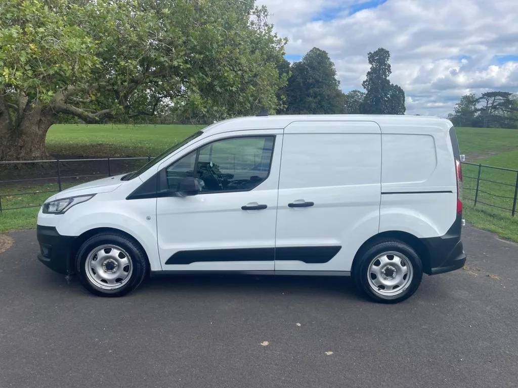 Ford TRANSIT CONNECT 220LEADER EBLU