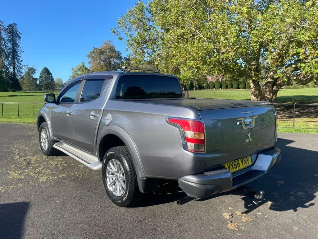 Mitsubishi L200